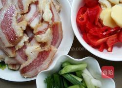 香蒜炒腊肉的做法图解1