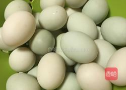 自做咸鸭蛋的做法图解1