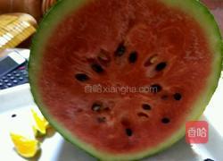 牛奶水果拼盘的做法图解1