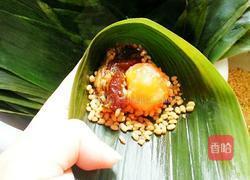 包粽子(蛋黄肉粽)的做法图解10