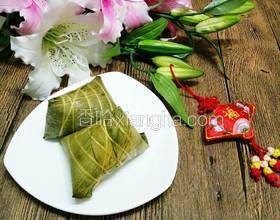 包粽子(蛋黃肉粽)