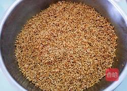 包粽子(蛋黄肉粽)的做法图解6