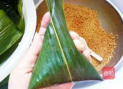 包粽子(蛋黄肉粽)的做法图解12