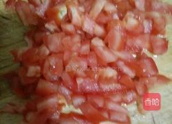 番茄鸡蛋饼的做法图解1