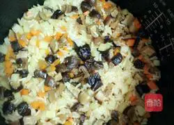 Illustration of rice cooker cooking method 8