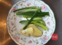 五味焖土豆鸭子的做法图解1