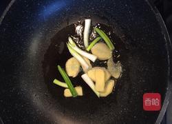 姜片炒龙虾尾的做法图解4