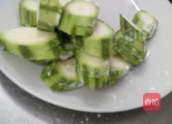 蒜蓉蒸胜瓜夹的做法图解2