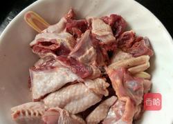 老母鸭炖山茶油的做法图解2