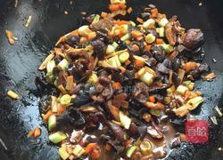 香菇焖米饭的做法图解3
