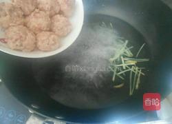 酸菜豆腐肉丸汤的做法图解2