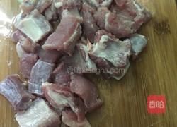 橙汁排骨的做法图解1