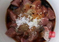 牙签肉(猪肉)的做法图解2