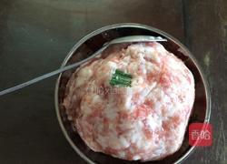 瘦肉酿辣椒的做法图解2