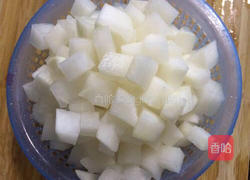 豉香萝卜丁的做法图解1