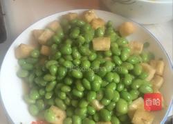 毛豆炒臭豆腐的做法图解3