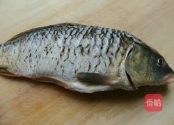 红烧鲤鱼的做法图解1