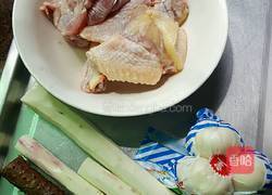 山药百合汤的做法图解1