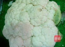 青椒炒菜花的做法图解1