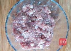 肉末炒豌豆的做法图解2