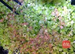 芹菜猪肉馅饼的做法图解4