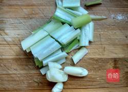 苦瓜炒肉丝的做法图解3