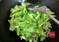 苦瓜炒肉丝的做法图解6