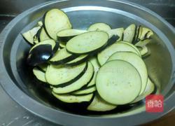 茄香肉丝的做法图解2