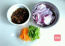 洋葱炒鹅杂的做法图解1