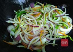 洋葱炒鹅杂的做法图解3