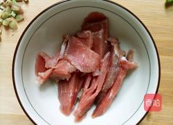 蘑菇烧肉片的做法图解2