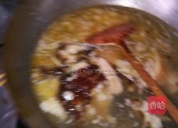 东坡肉煮芭蕉花的做法图解3