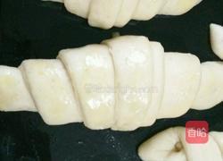 自制牛角酥(制作包酥和抹酥的牛角酥)的做法图解18