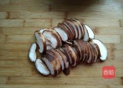 香菇蒸鸡腿的做法图解2