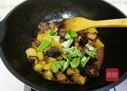 土豆焖鸡的做法图解11