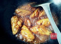姜丝可乐鸡翅的做法图解10