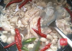 粉蒸肥肠的做法图解5