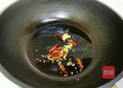 香肠火腿炒豇豆的做法图解3