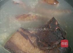 千叶豆腐炖腊肉的做法图解1