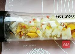 现榨水果饮的做法图解2