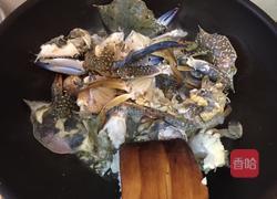 姜葱炒蟹的做法图解5