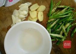 滑炒鸡丁的做法图解2