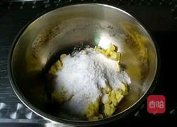 蛋黄小饼干的做法图解3