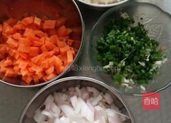 牛肉炒饭的做法图解1