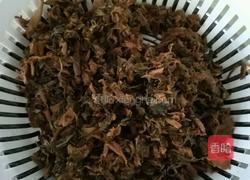 梅菜干炒五花肉的做法图解1