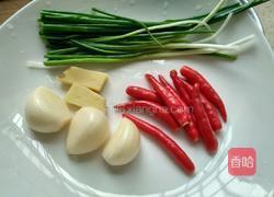 酸豆角炒肉沫的做法图解1