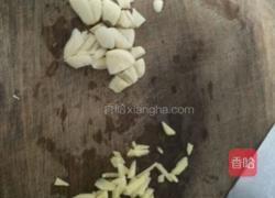 清炒红薯尖的做法图解1