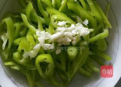 青椒炒肉丝的做法图解2