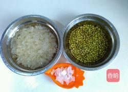绿豆银耳汤的做法图解1