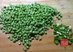 长豆角炒鸡蛋的做法图解1